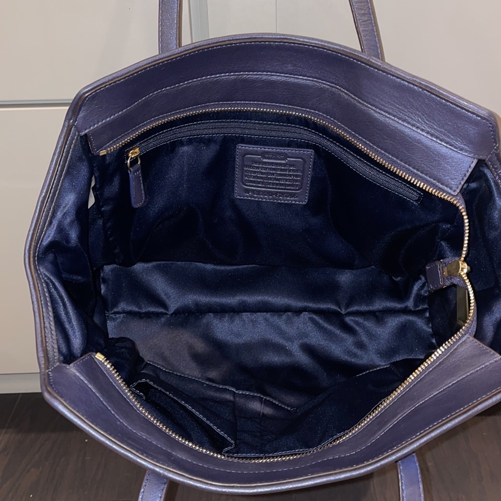 Coach Purse - Picture 5 of 15